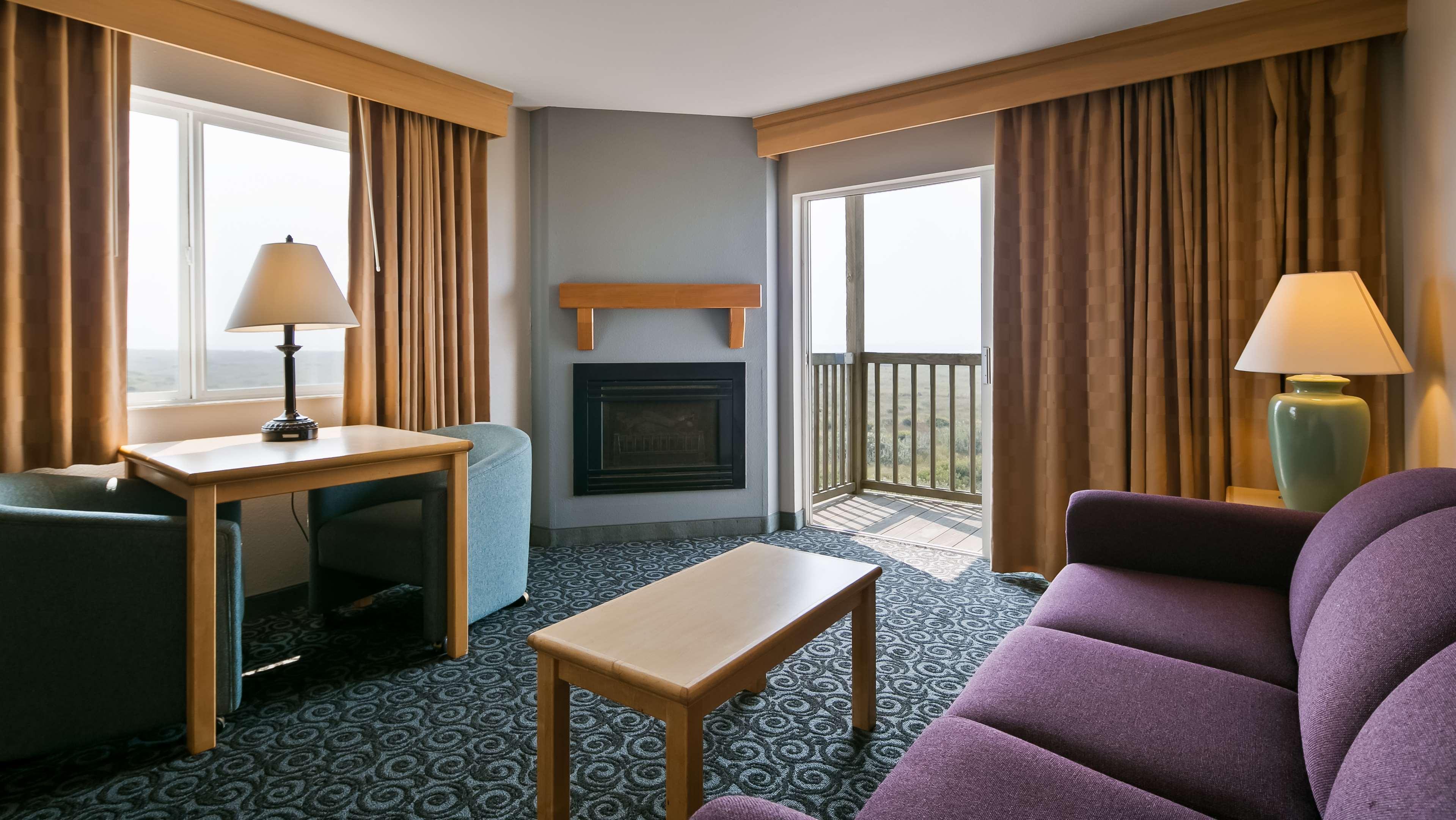 Lighthouse Suites Inn Оушън Шорс Екстериор снимка