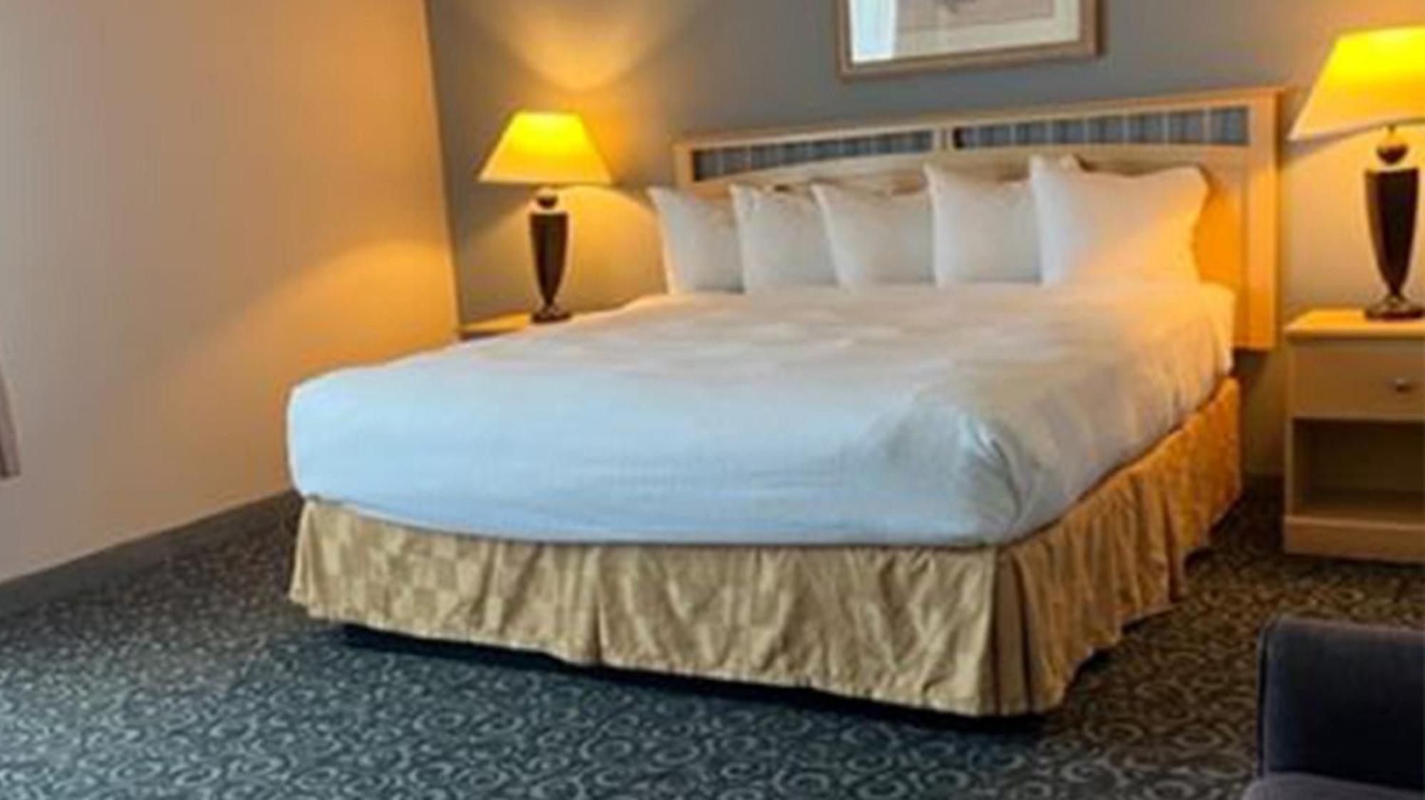 Lighthouse Suites Inn Оушън Шорс Екстериор снимка