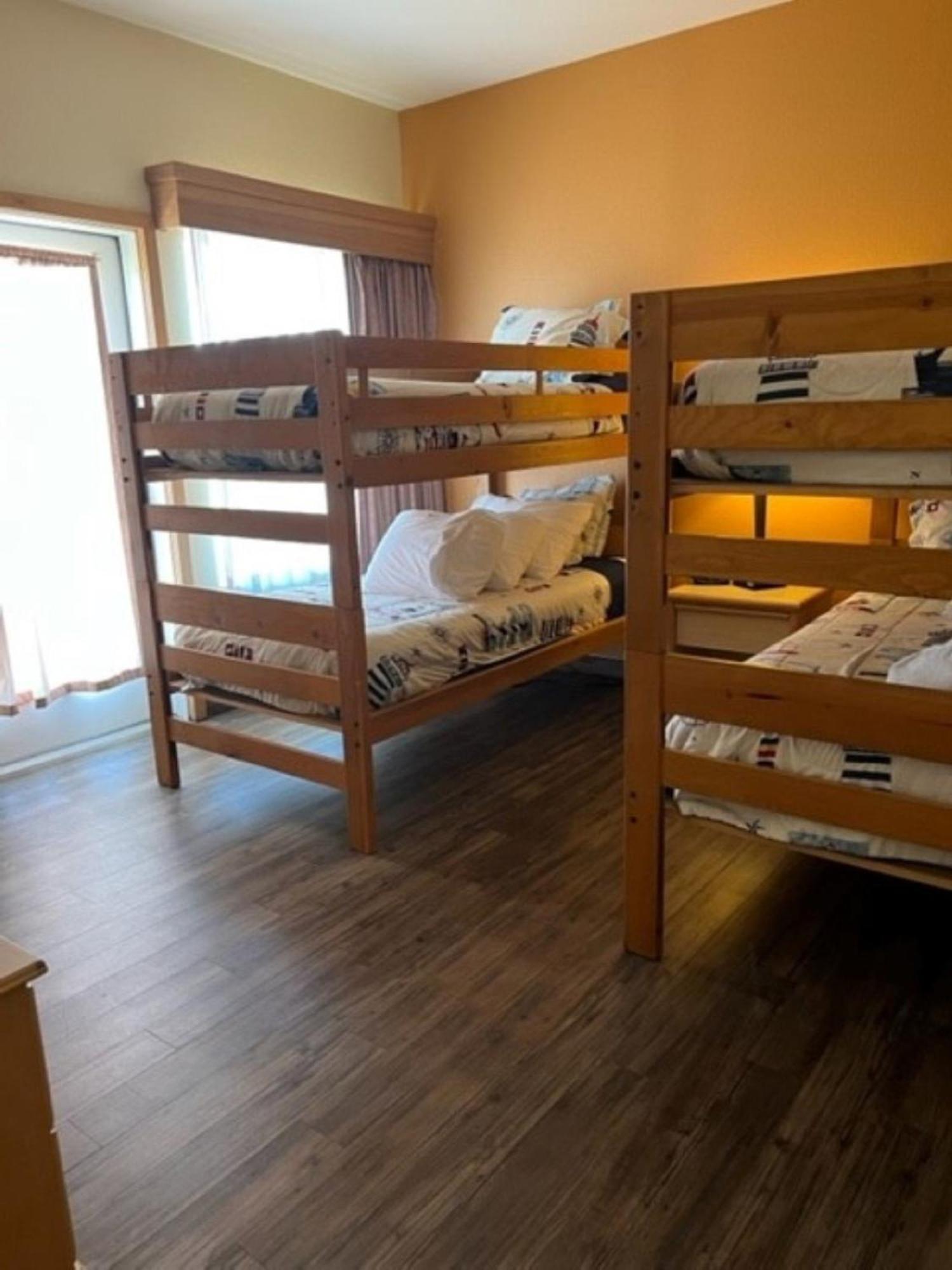 Lighthouse Suites Inn Оушън Шорс Екстериор снимка