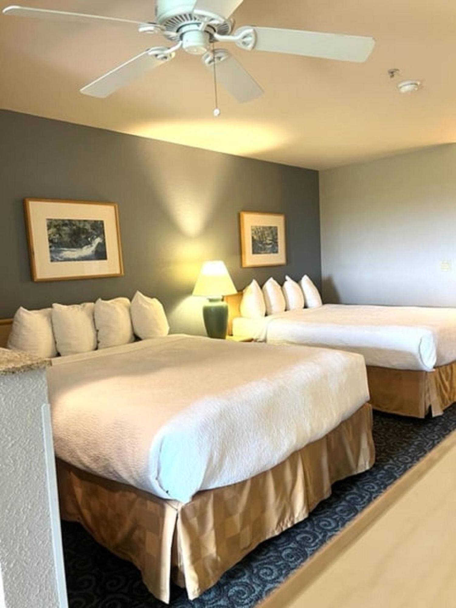 Lighthouse Suites Inn Оушън Шорс Екстериор снимка